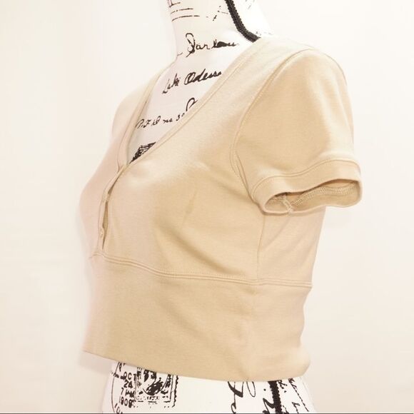Cato Crop Sweater with Short Sleeves in Beige, M - Picture 6 of 9